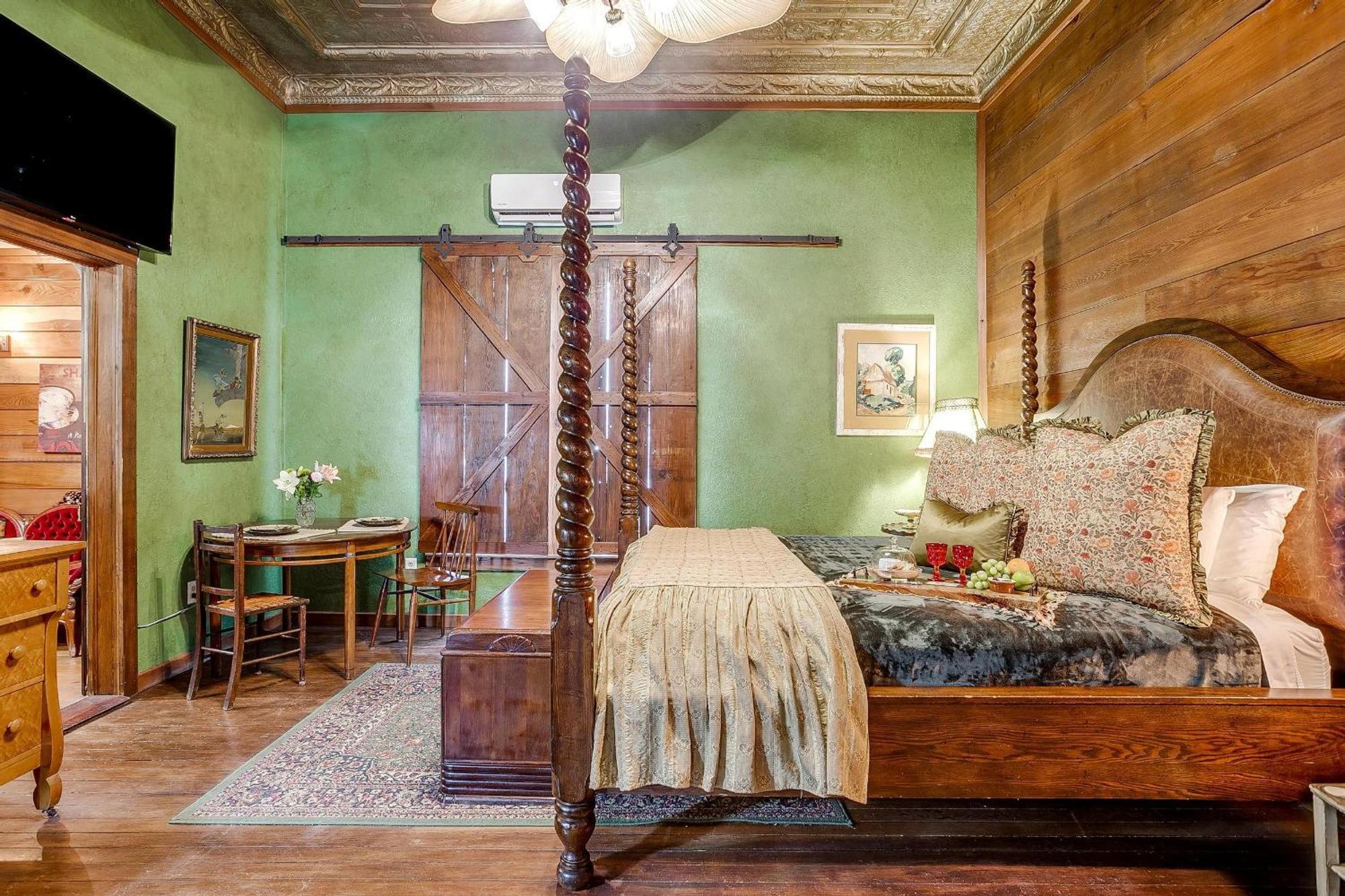 סטיבנוויל The Gallery House Boutique Hotel מראה חיצוני תמונה